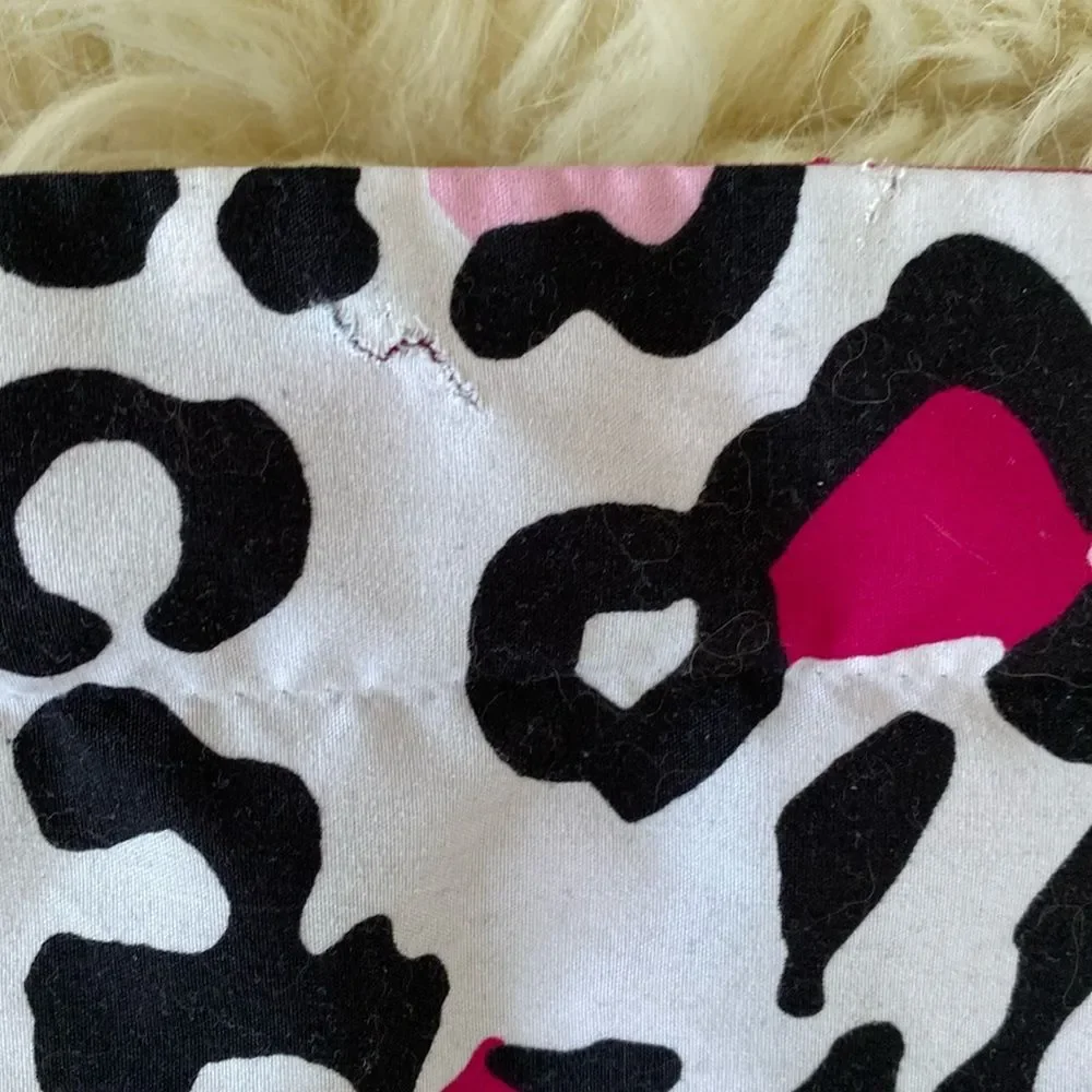 VTG Juicy Couture Leopard Print Pillowcase 29 x 23 in Y2K Hot Pink Pop of color